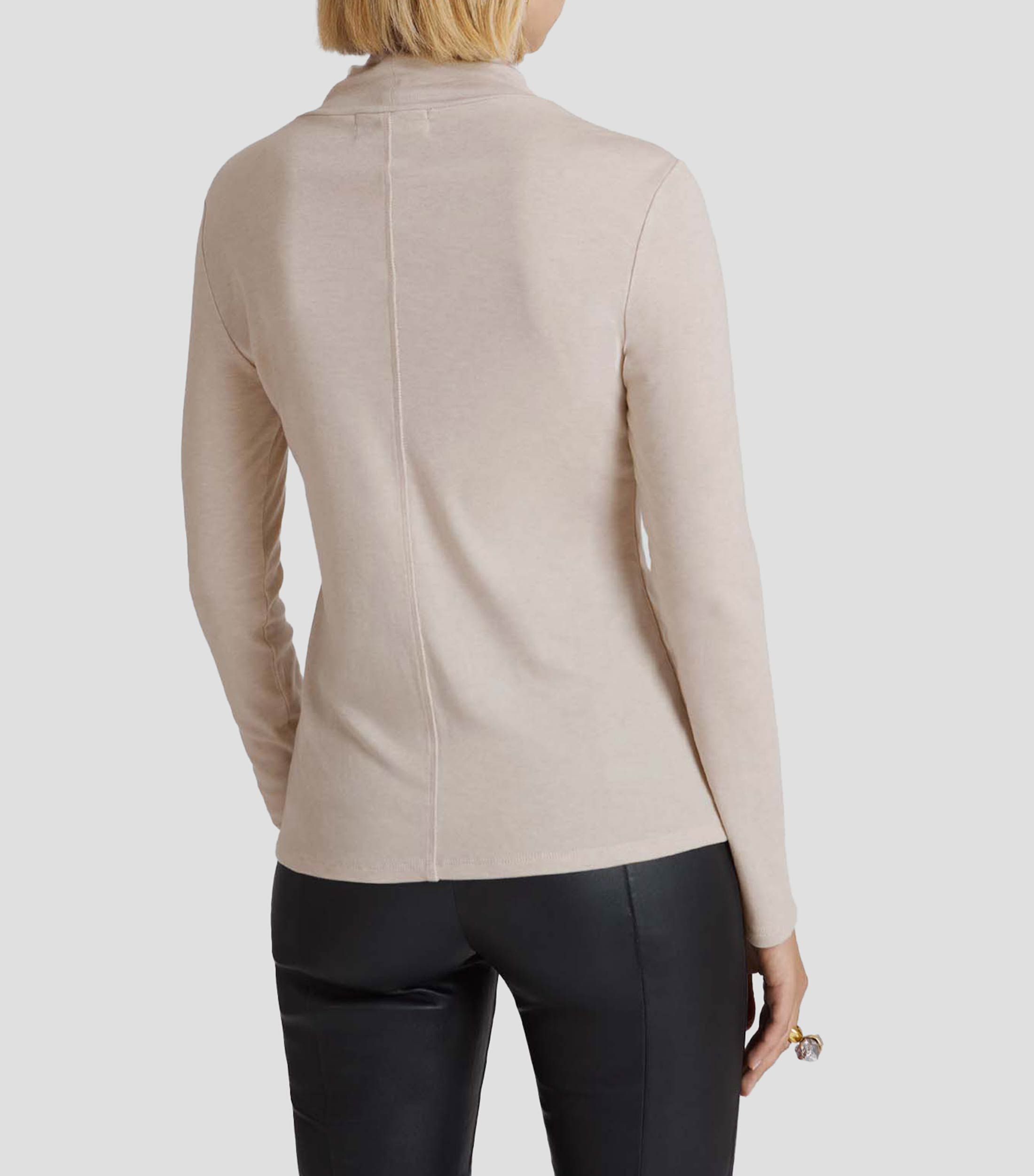 Playera de cuello alto y manga larga Mujer